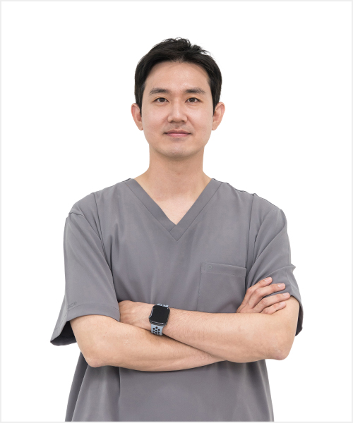 연세이로운치과 최원우 대표원장 프로필 사진